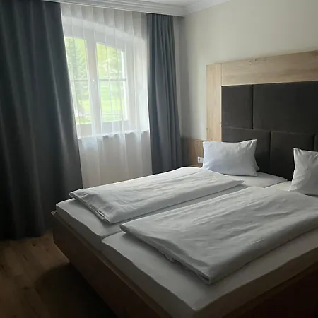 Haus Alpenquell Hüttschlag