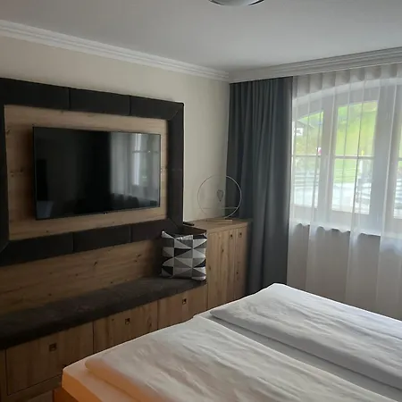 Haus Alpenquell Apartament